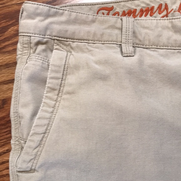 Tommy Bahamas Khaki Shorts. 34 waist,10 in. Inseam - Picture 6 of 9